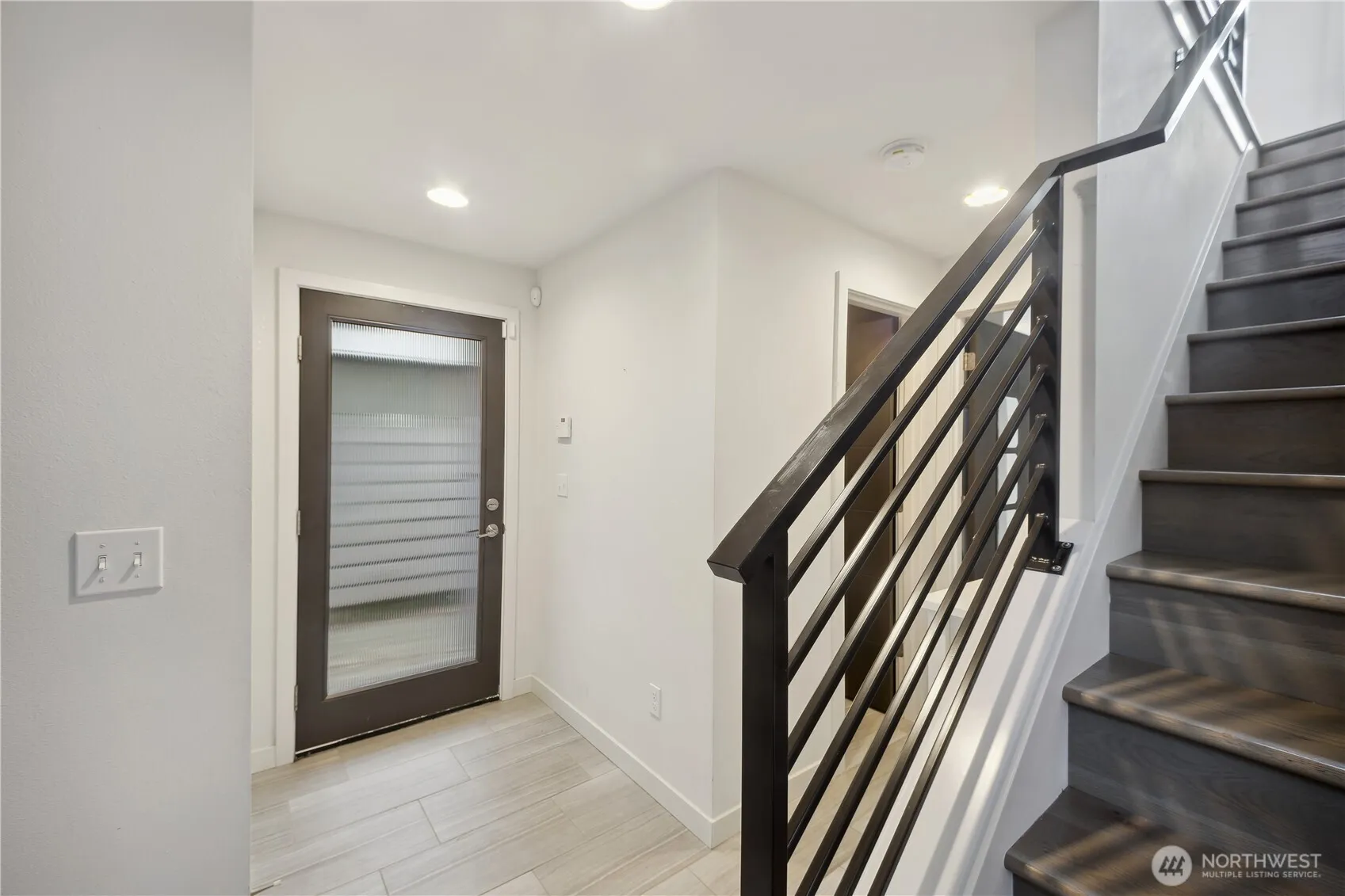 Property photo for 2216 Nw 63rd Street #b, Seattle photo 3