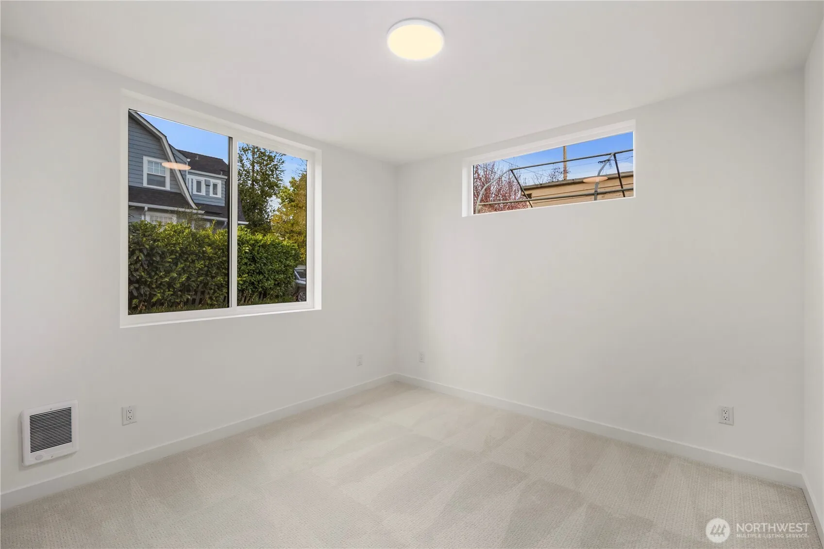Property photo for 516 N 102nd Street, Seattle photo 5
