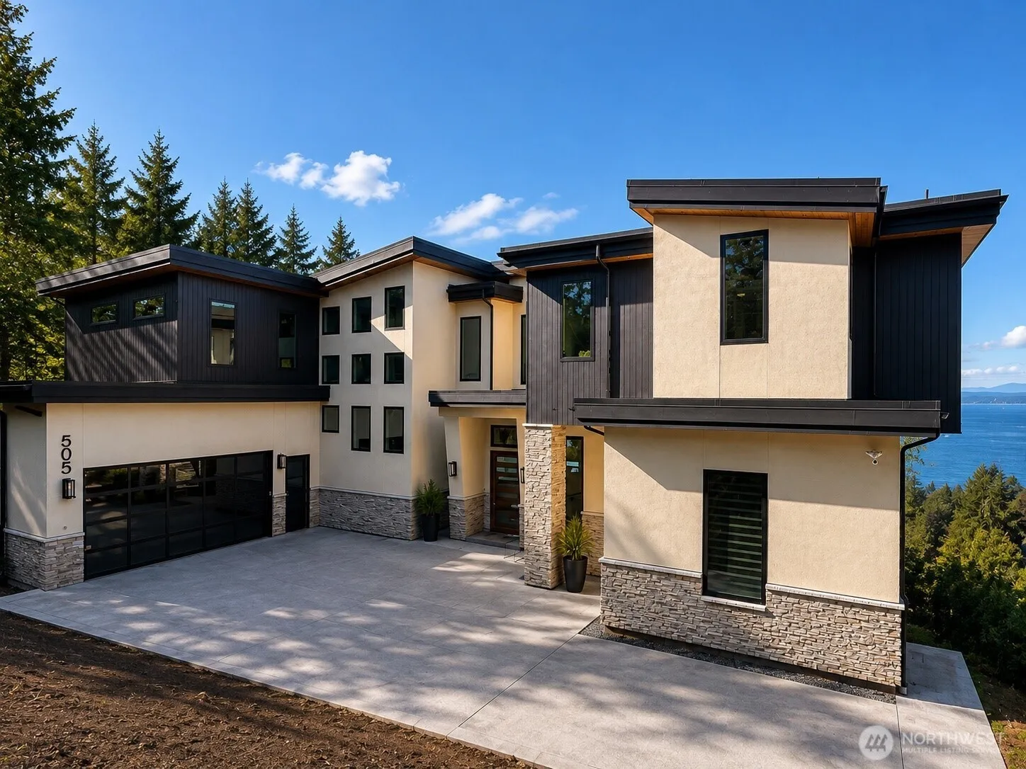 Property photo for 505 Majestic View Court, Mukilteo photo 2