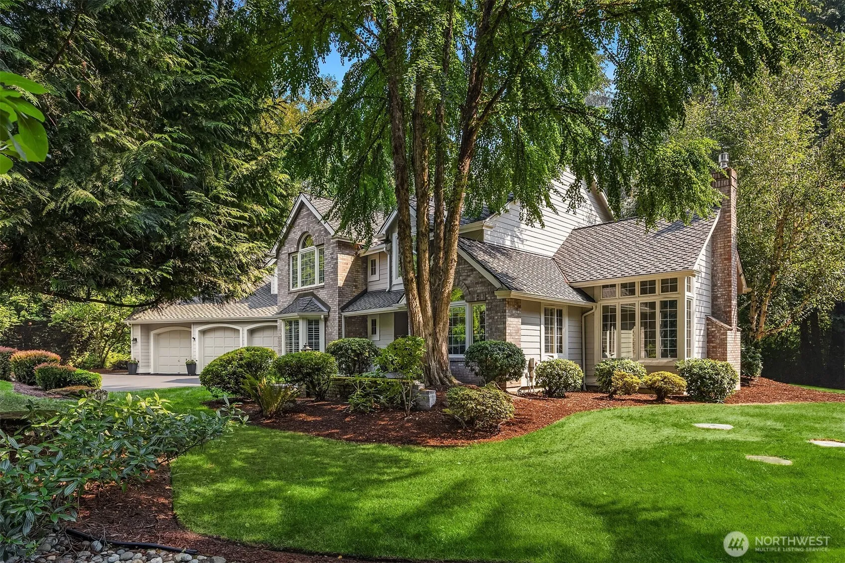 Property photo for 14214 216th Avenue Ne, Woodinville photo 4