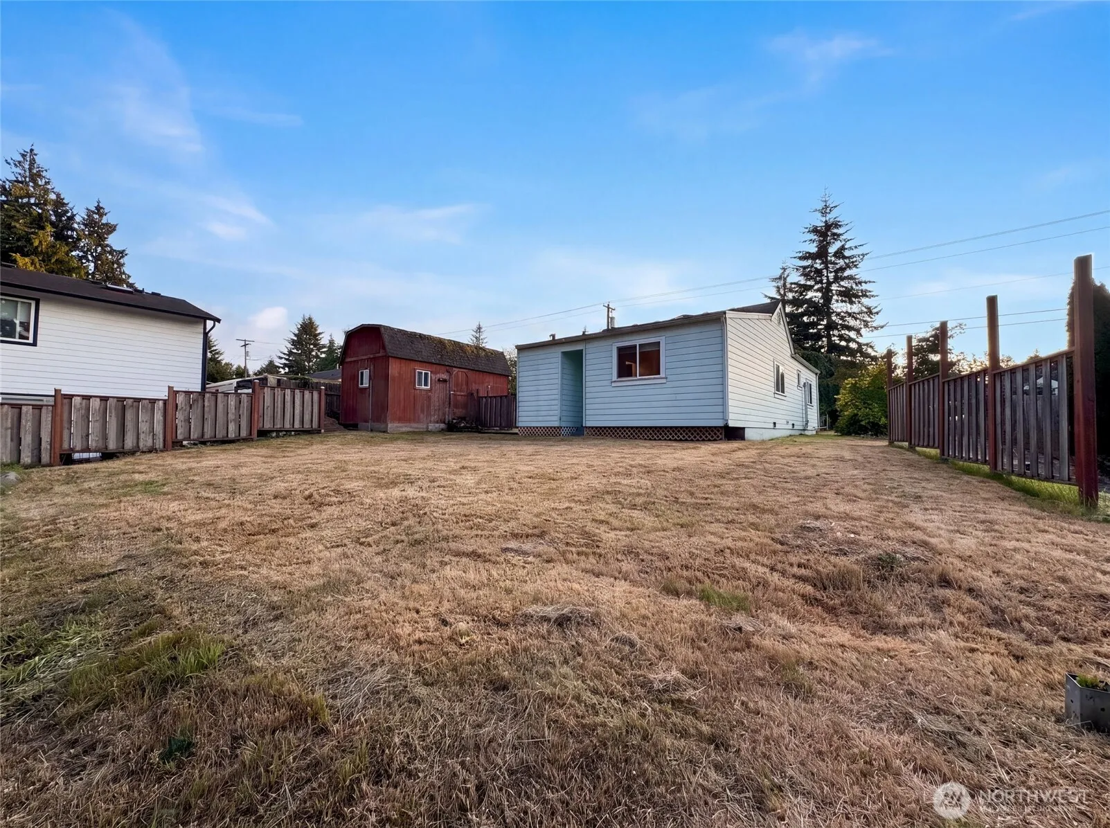 Property photo for 7507 Lower Ridge Road, Everett photo 5