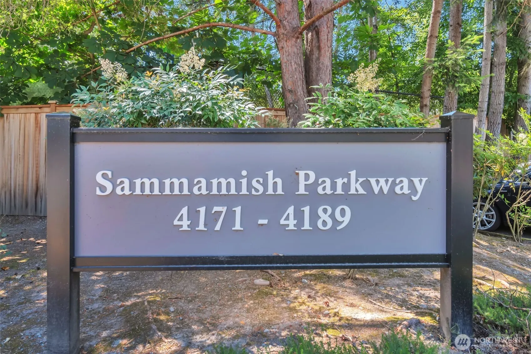 Property photo for 4183 W Lake Sammamish Parkway Se #b104, Bellevue photo 2