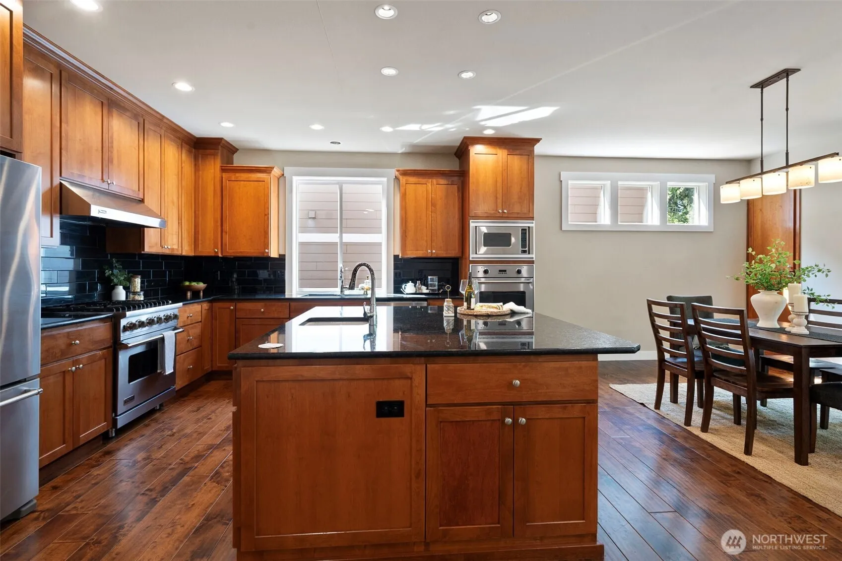 Property photo for 6516 86th Avenue W, University Place photo 5