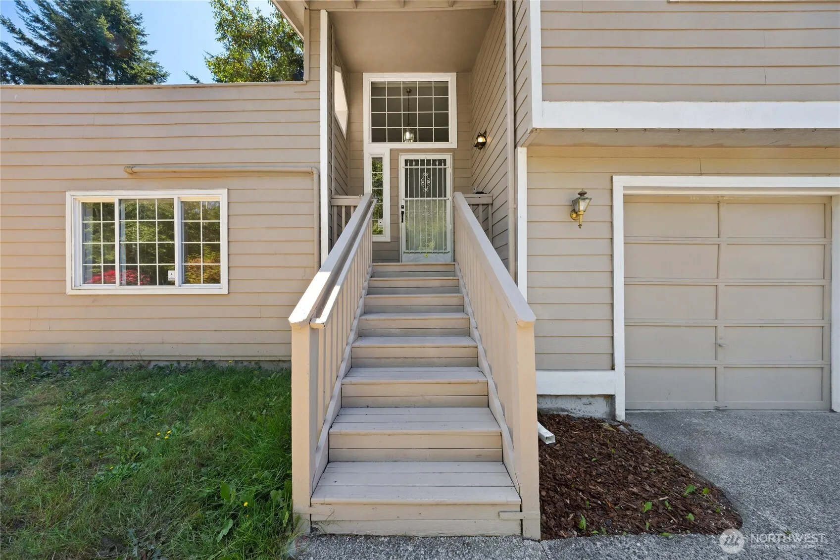 Property photo for 919 Sw 319th Place, Federal Way photo 3