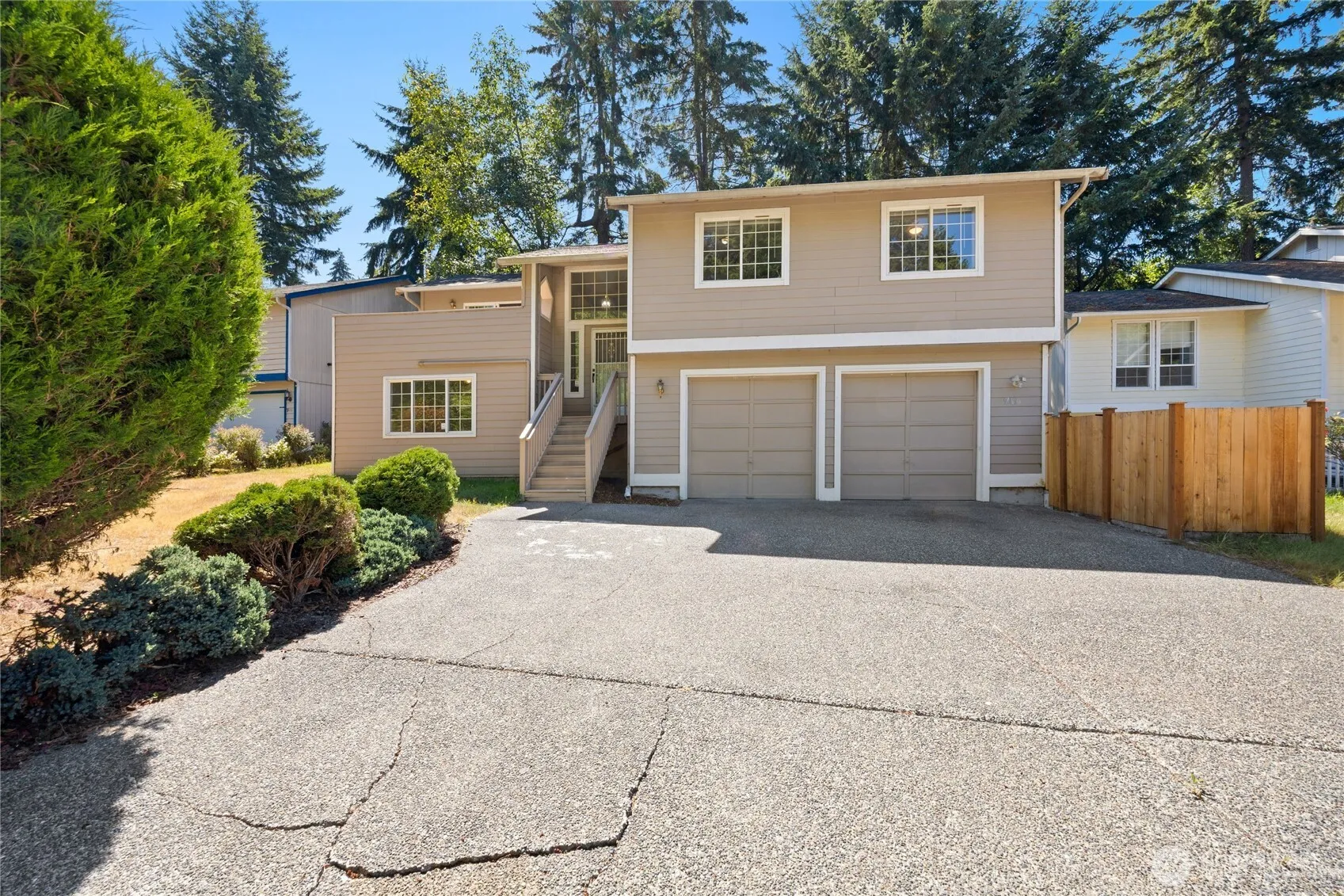 Property photo for 919 Sw 319th Place, Federal Way