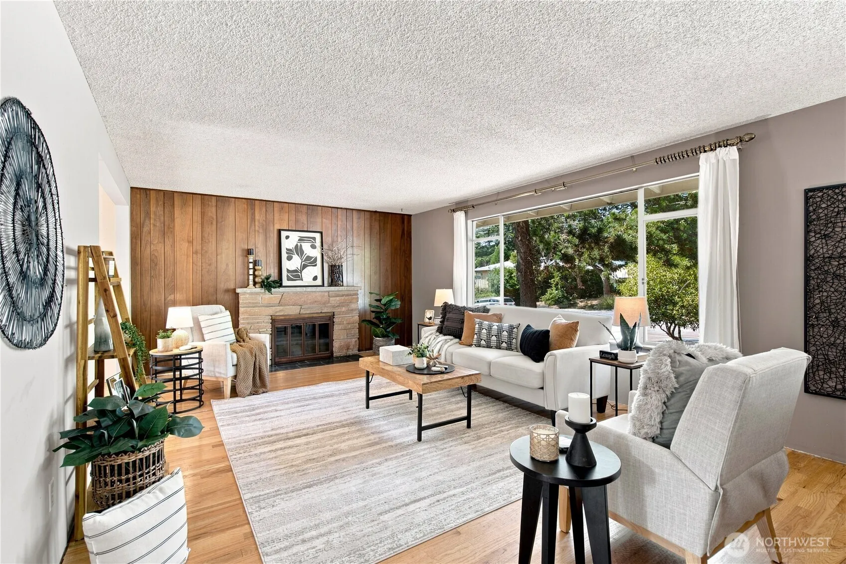 Property photo for 10634 32nd Avenue Sw, Seattle photo 4