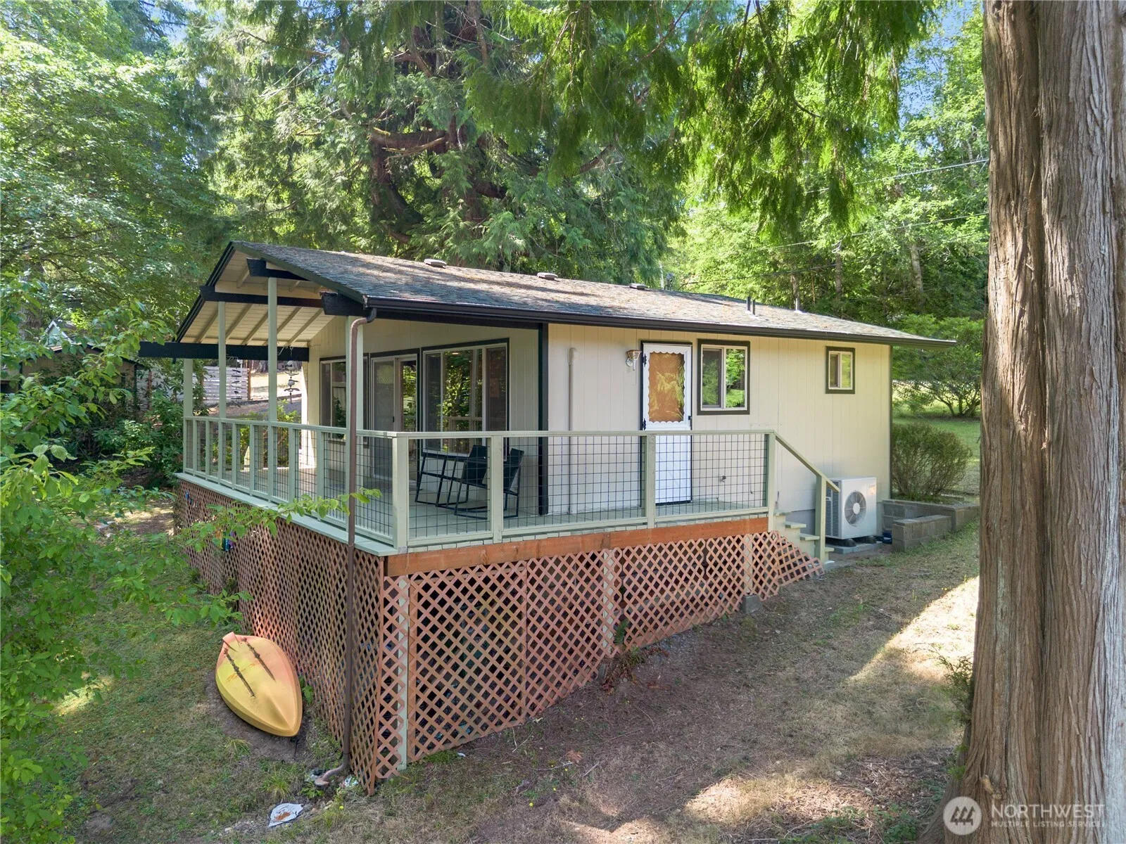 Property photo for 550 E Lakeshore Drive W, Shelton photo 2