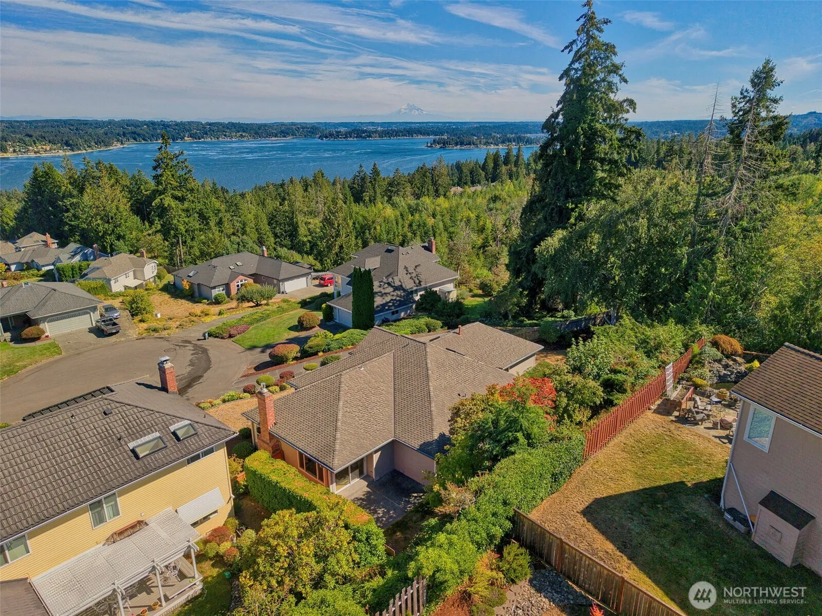 Property photo for 7685 Esther Place Nw, Silverdale photo 4