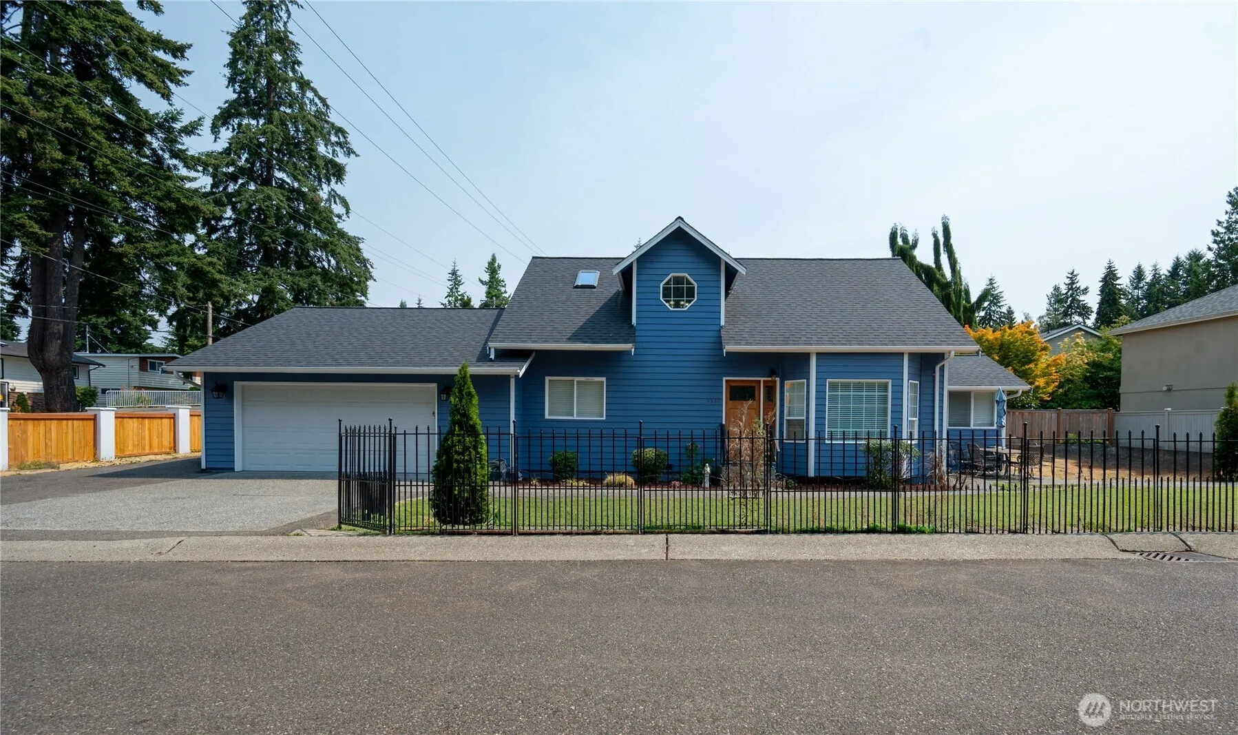 Property photo for 9320 220th Street Sw, Edmonds photo 2