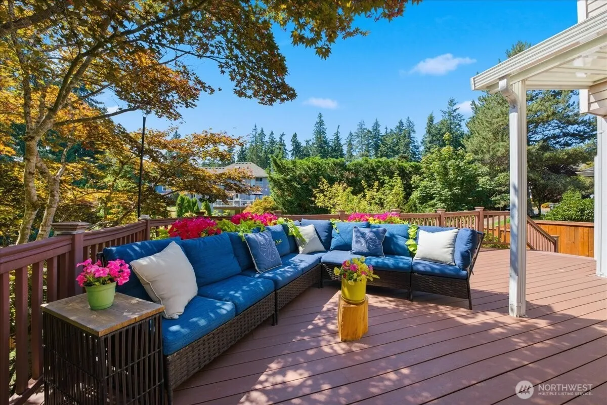 Property photo for 12727 52nd Place W, Mukilteo photo 3