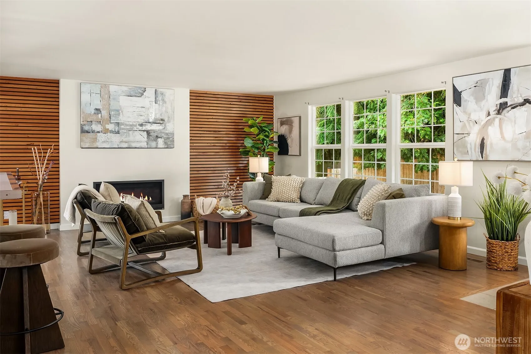 Property photo for 15201 Simonds Road Ne, Kenmore photo 3