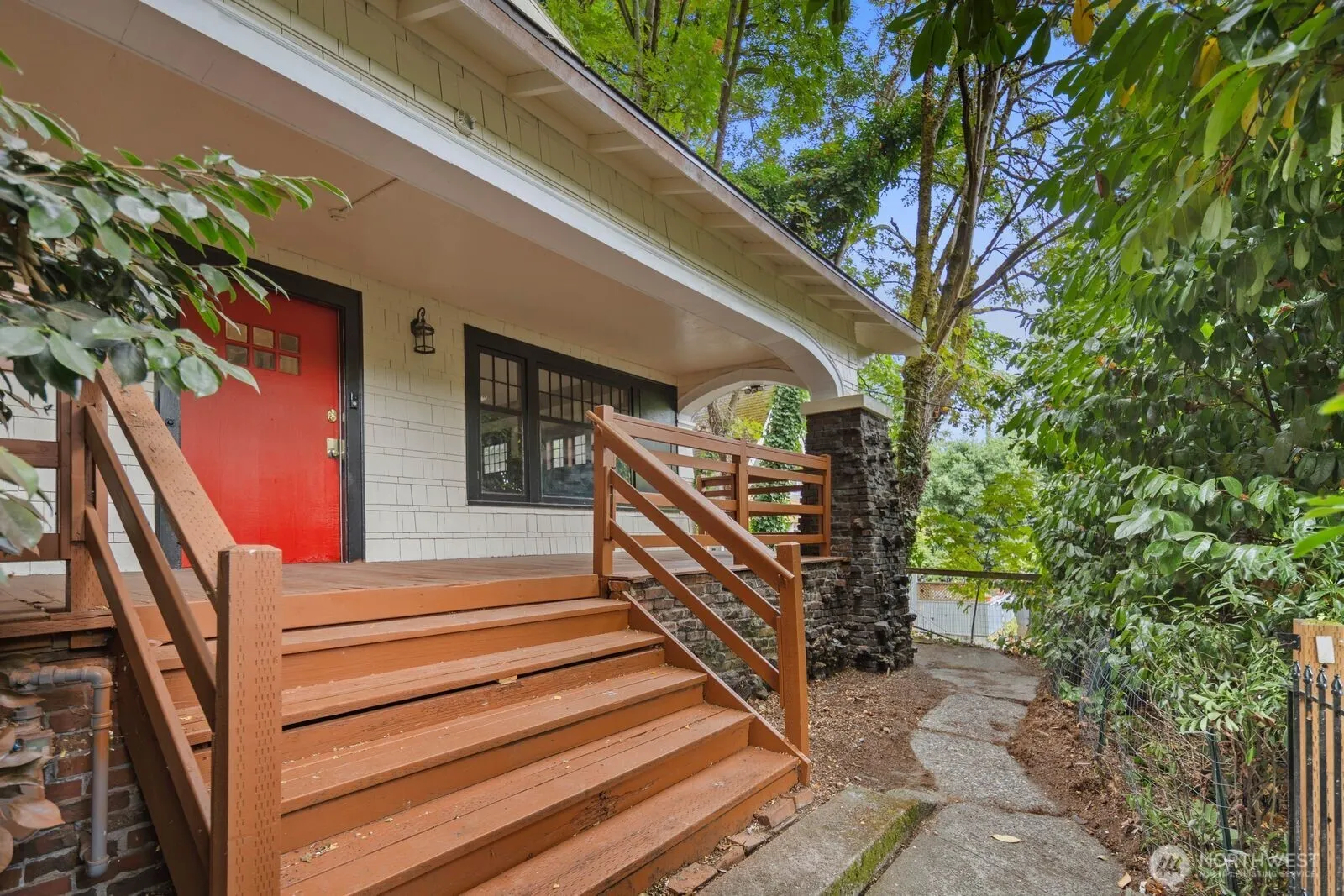 Property photo for 2109 Aurora Avenue N, Seattle
