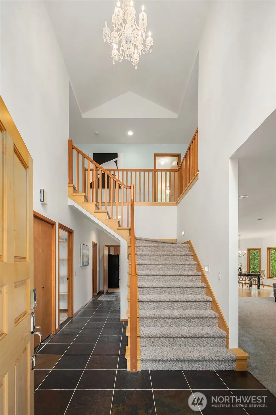 Property photo for 14730 75th Avenue Ne, Kenmore photo 4
