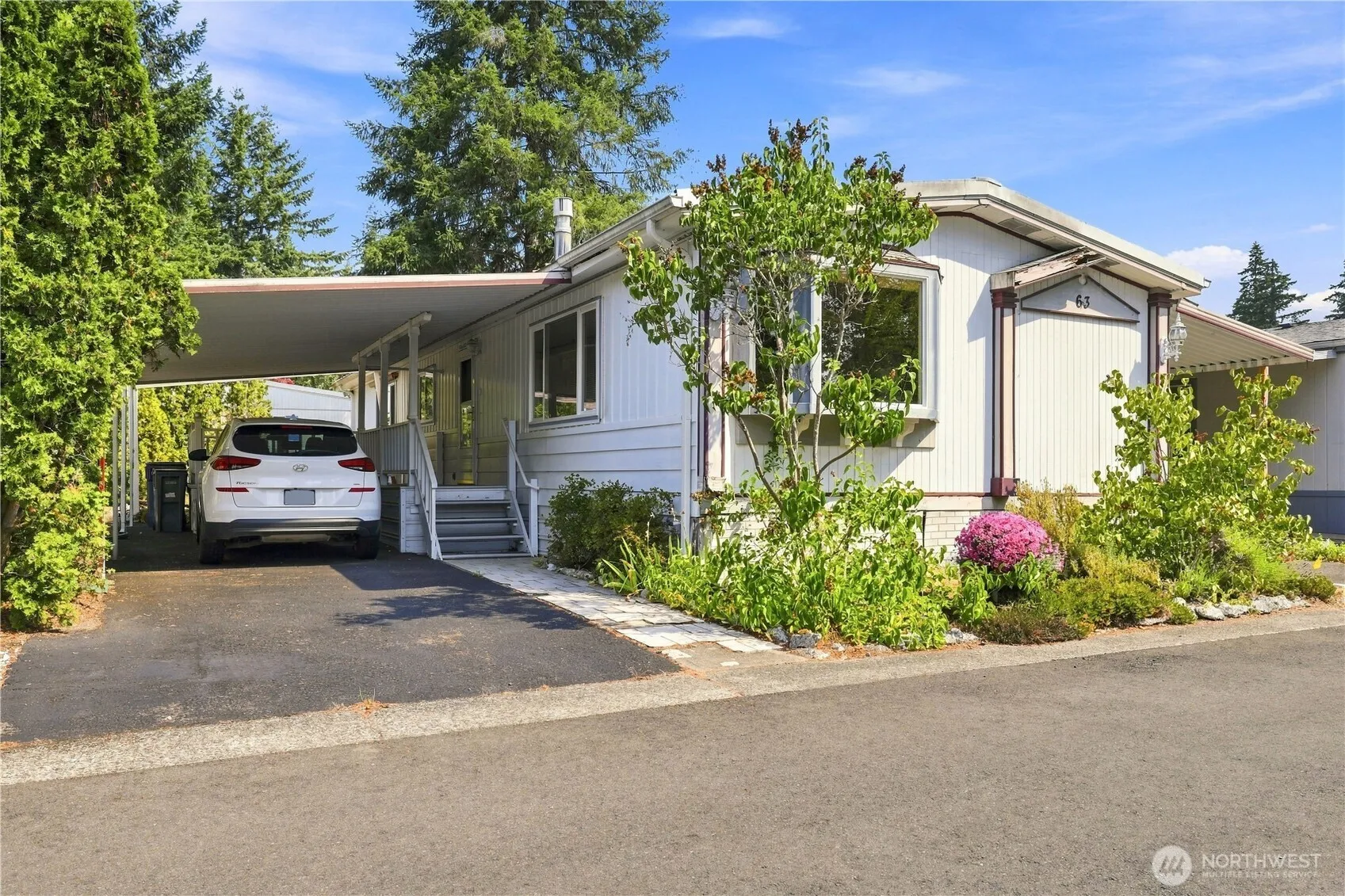 Property photo for 18425 Ne 95th Street #63, Redmond