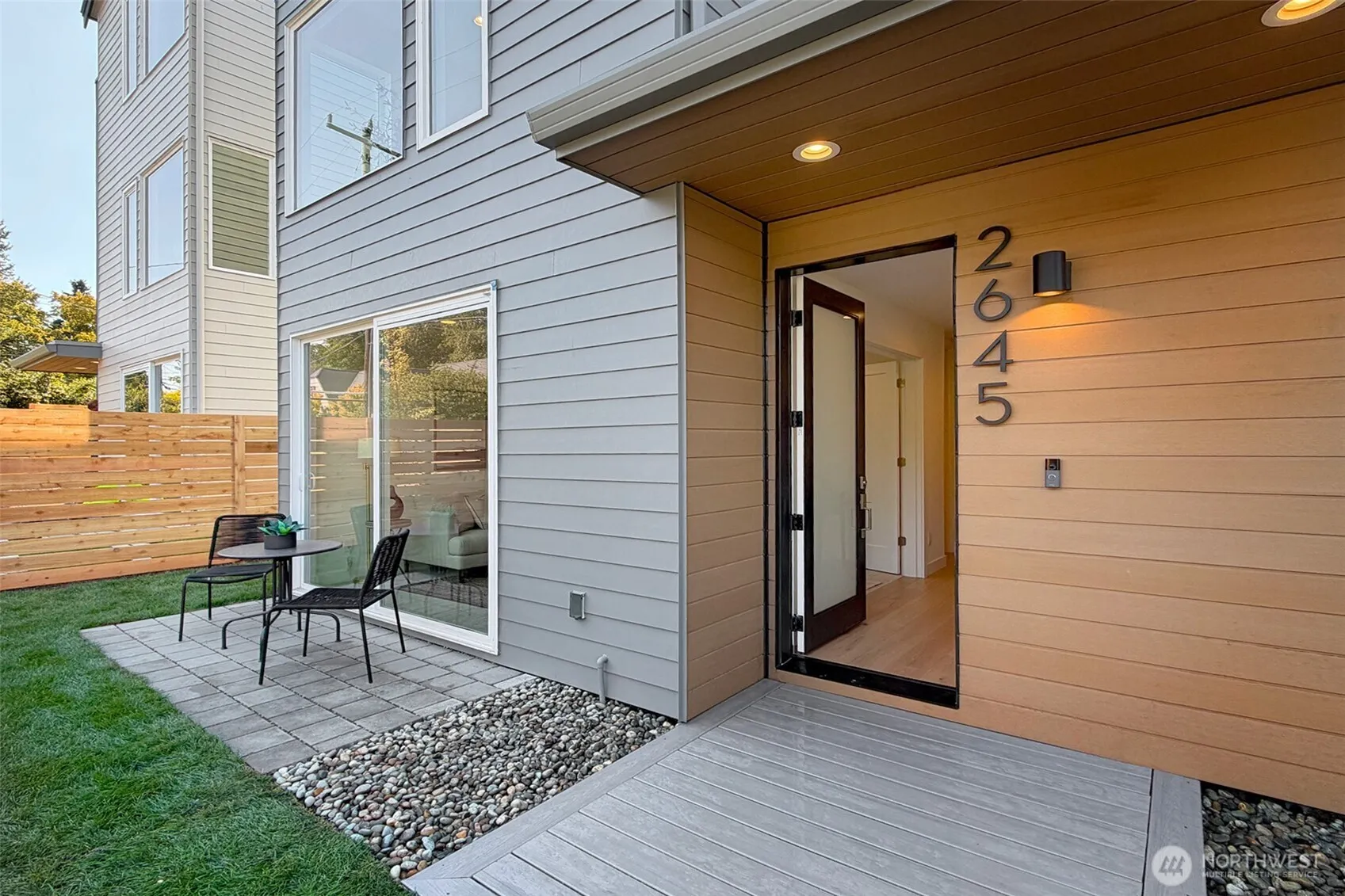 Property photo for 2645 Walnut Avenue Sw, Seattle