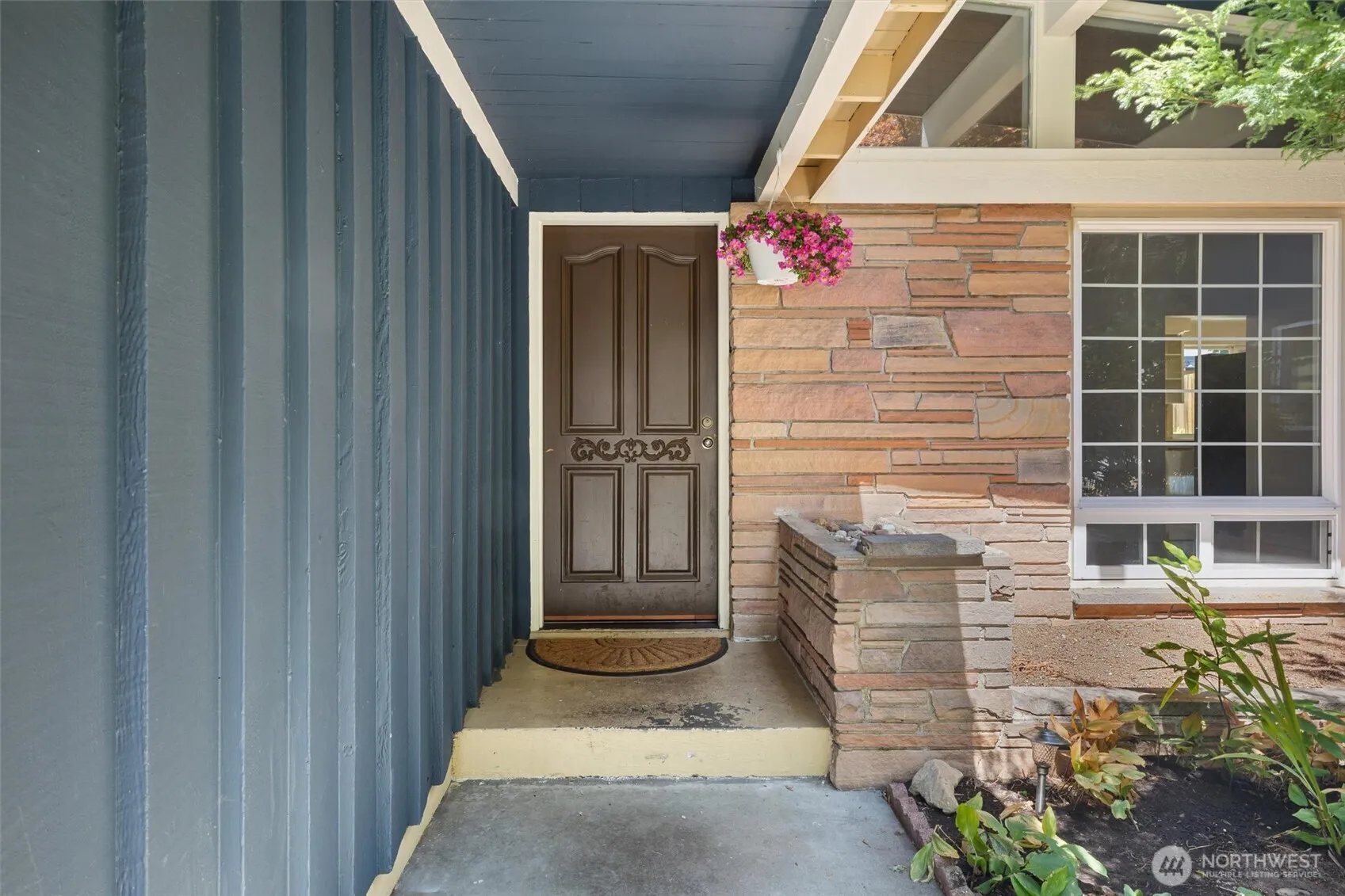 Property photo for 1216 N 172nd Street, Shoreline photo 2