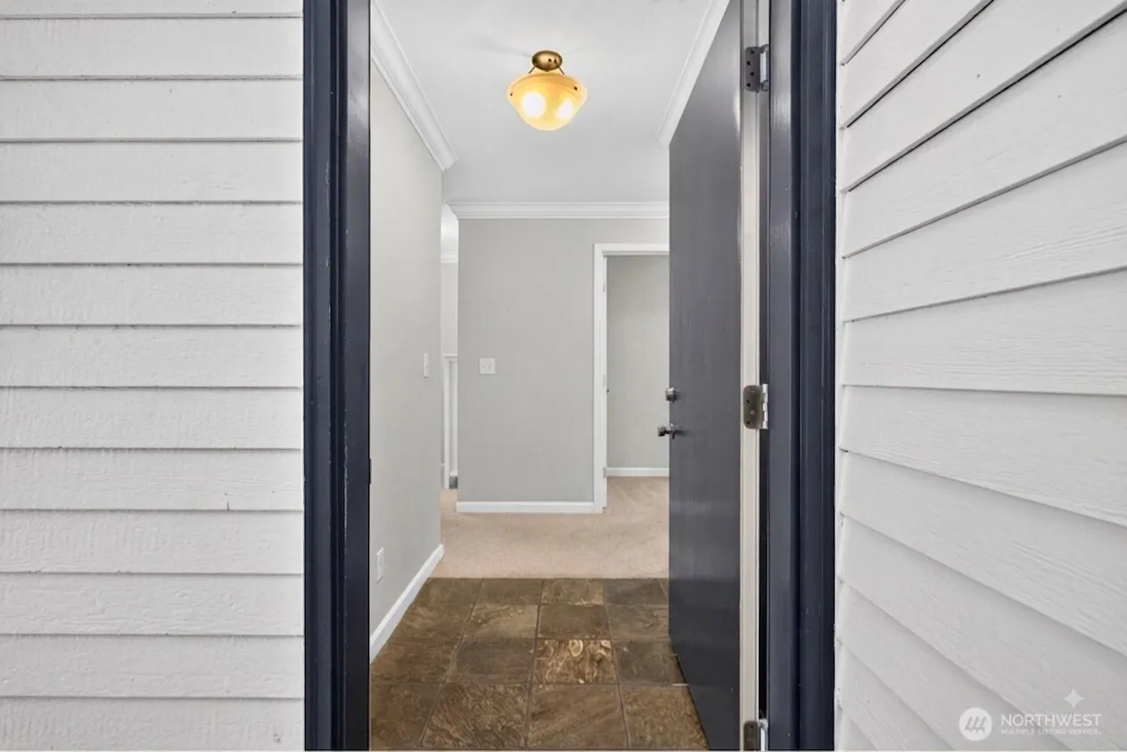 Property photo for 31500 33rd Place Sw #n201, Federal Way photo 2