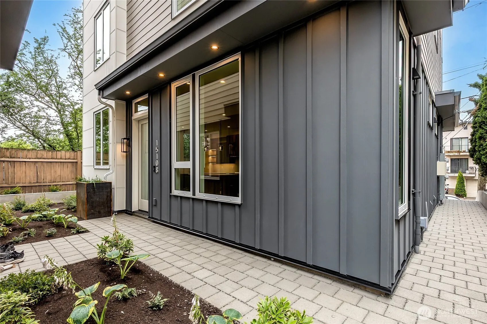 Property photo for 1510 B Nw 59th Street, Seattle