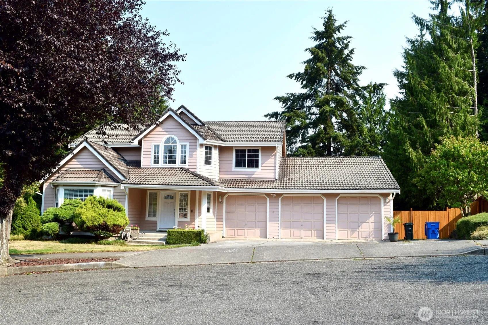 Property photo for 1605 27th Avenue Se, Puyallup