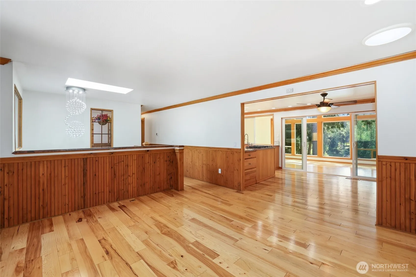 Property photo for 4820 W Tapps Drive E, Lake Tapps photo 5