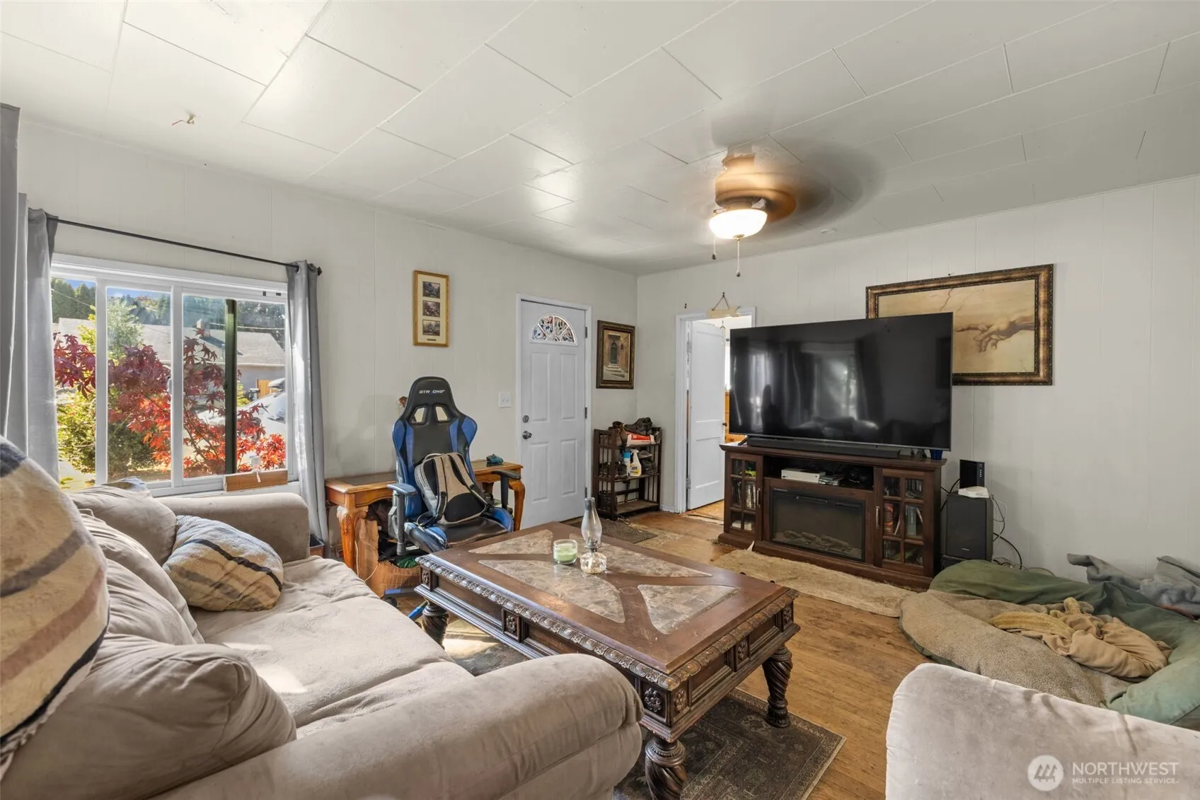 Property photo for 8643 Tacoma Avenue S, Tacoma photo 4