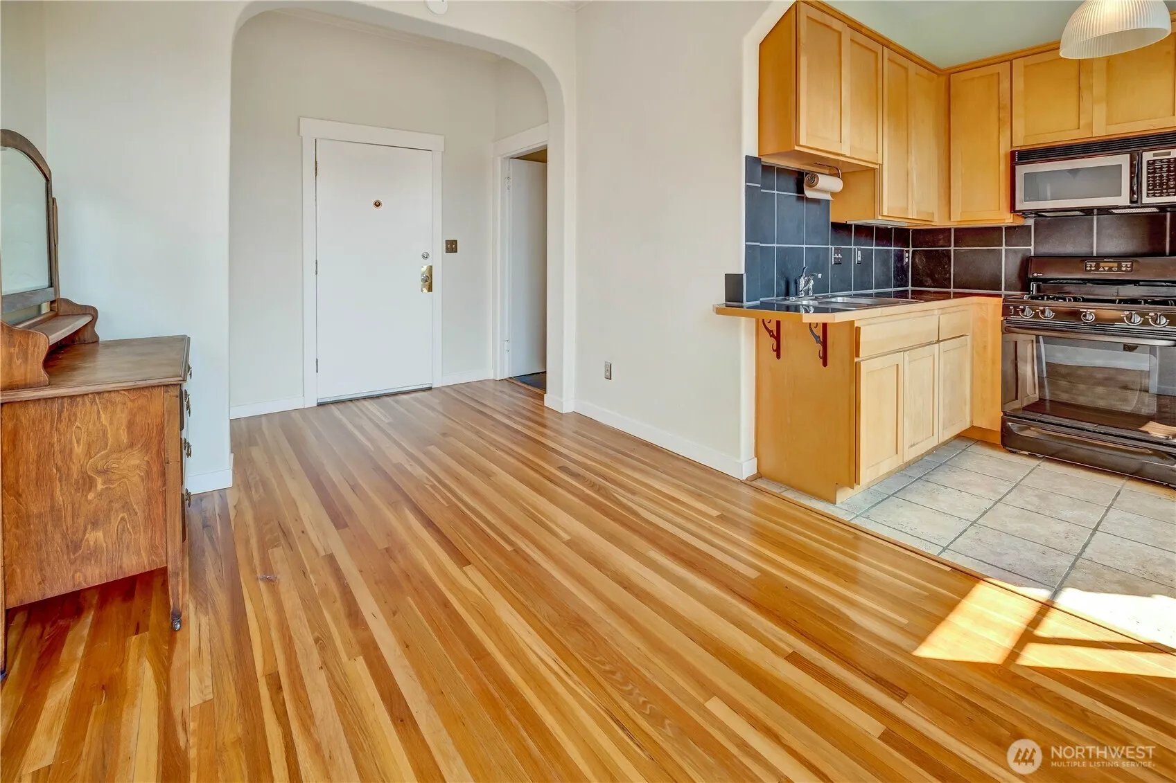 Property photo for 22 John Street #5, Seattle photo 3