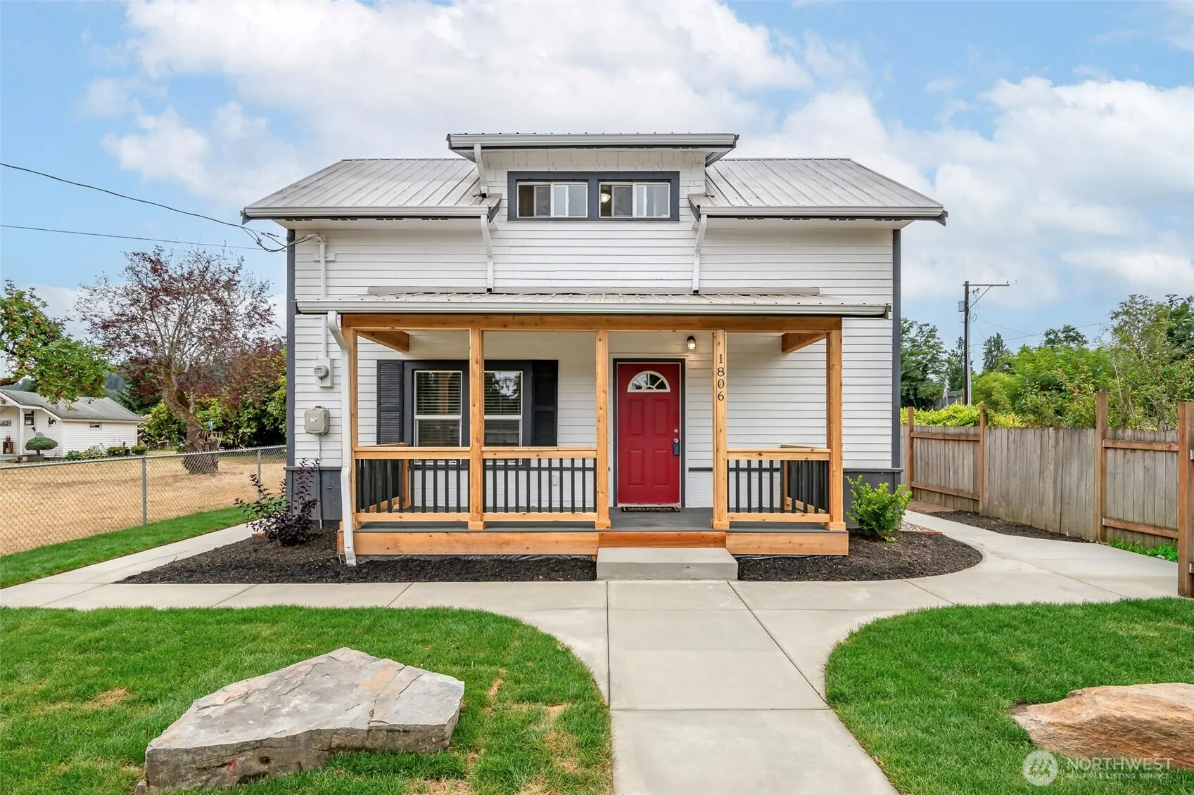 Property photo for 1806 2nd Street Se, Auburn