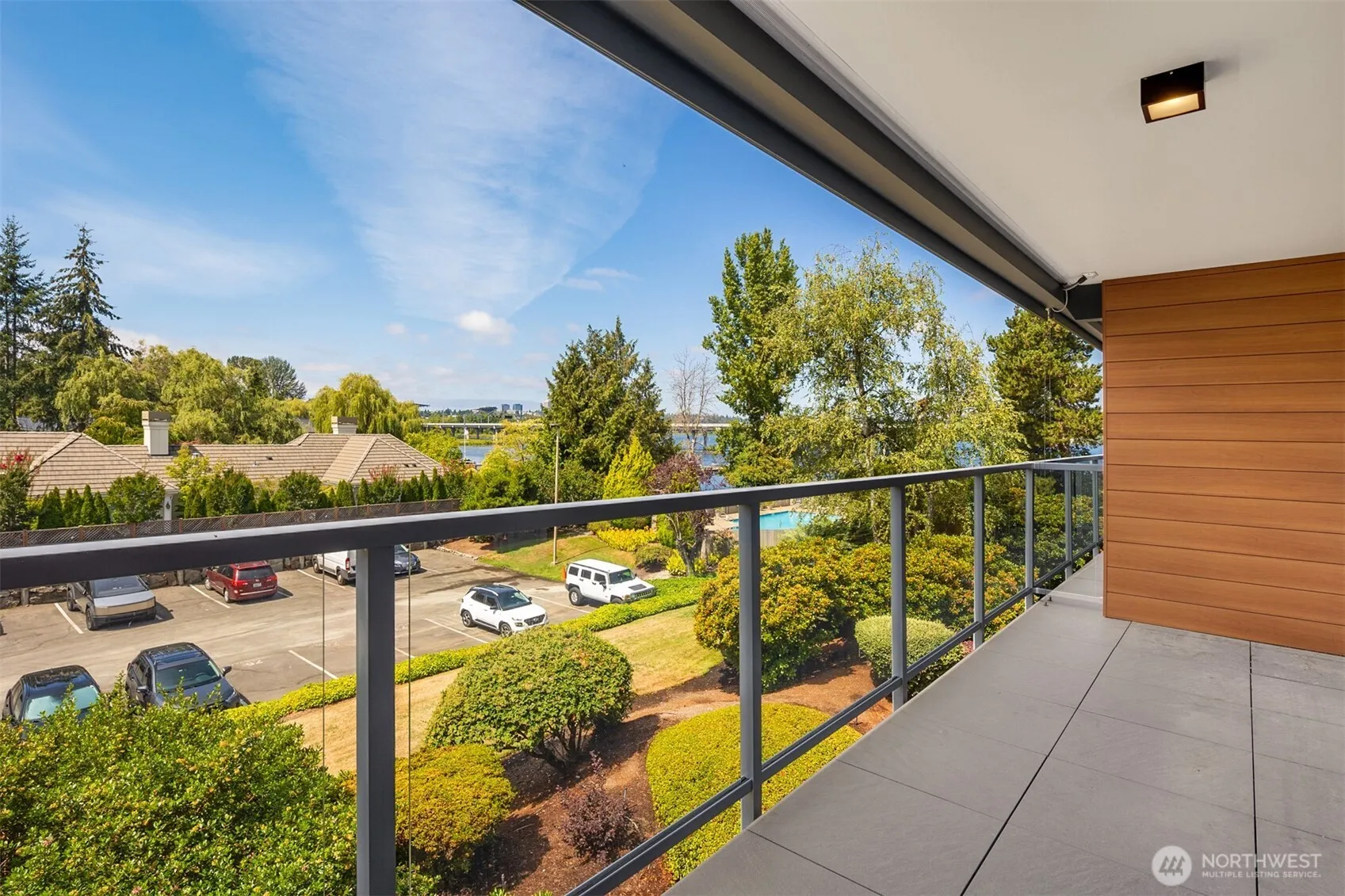 Property photo for 2501 Canterbury Lane E #320, Seattle photo 5