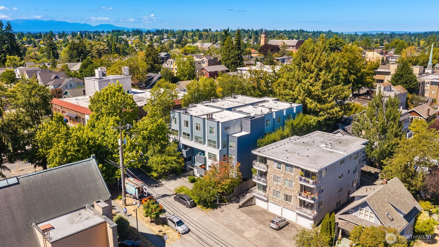 Property photo for 7600 Greenwood Avenue N #209, Seattle photo 2