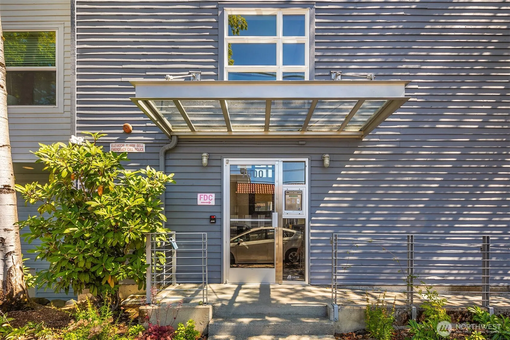 Property photo for 7600 Greenwood Avenue N #209, Seattle photo 3