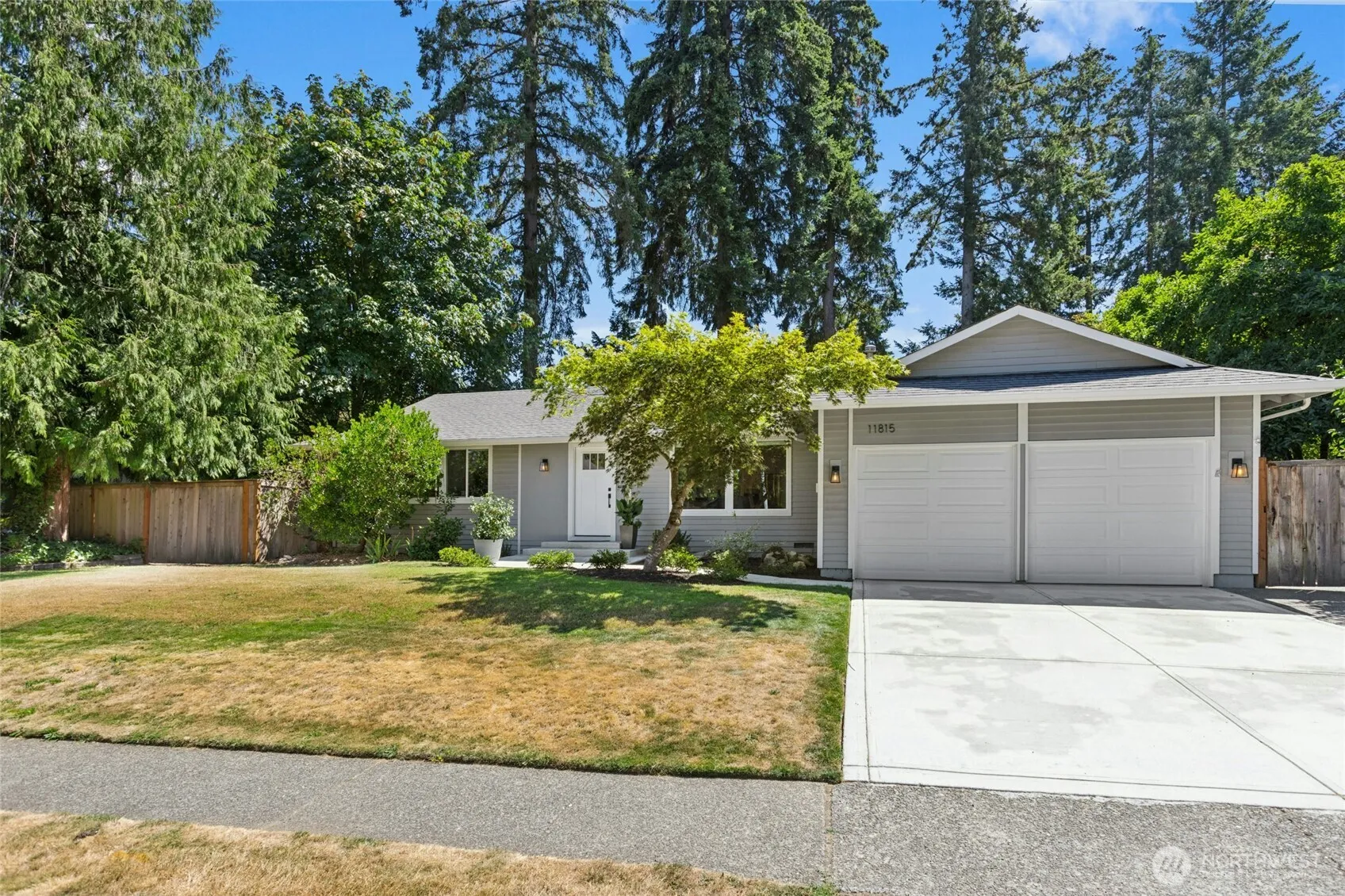 Property photo for 11815 Ne 143rd Street, Kirkland photo 2