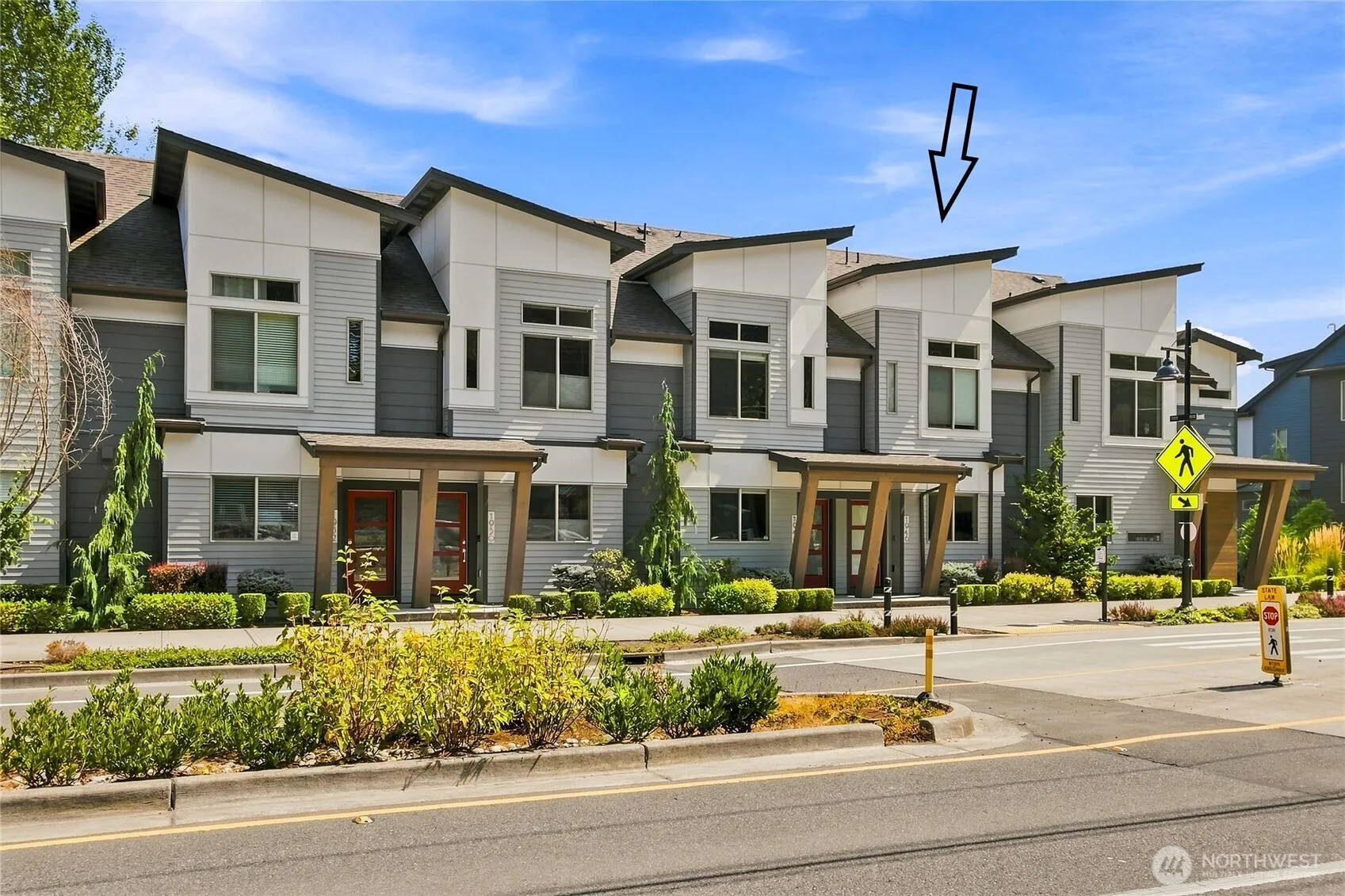 Property photo for 1946 Newport Way Nw #16, Issaquah