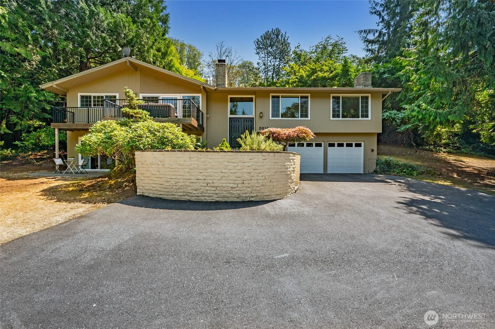 Property photo for 5212 W Mercer Place, Mercer Island photo 2