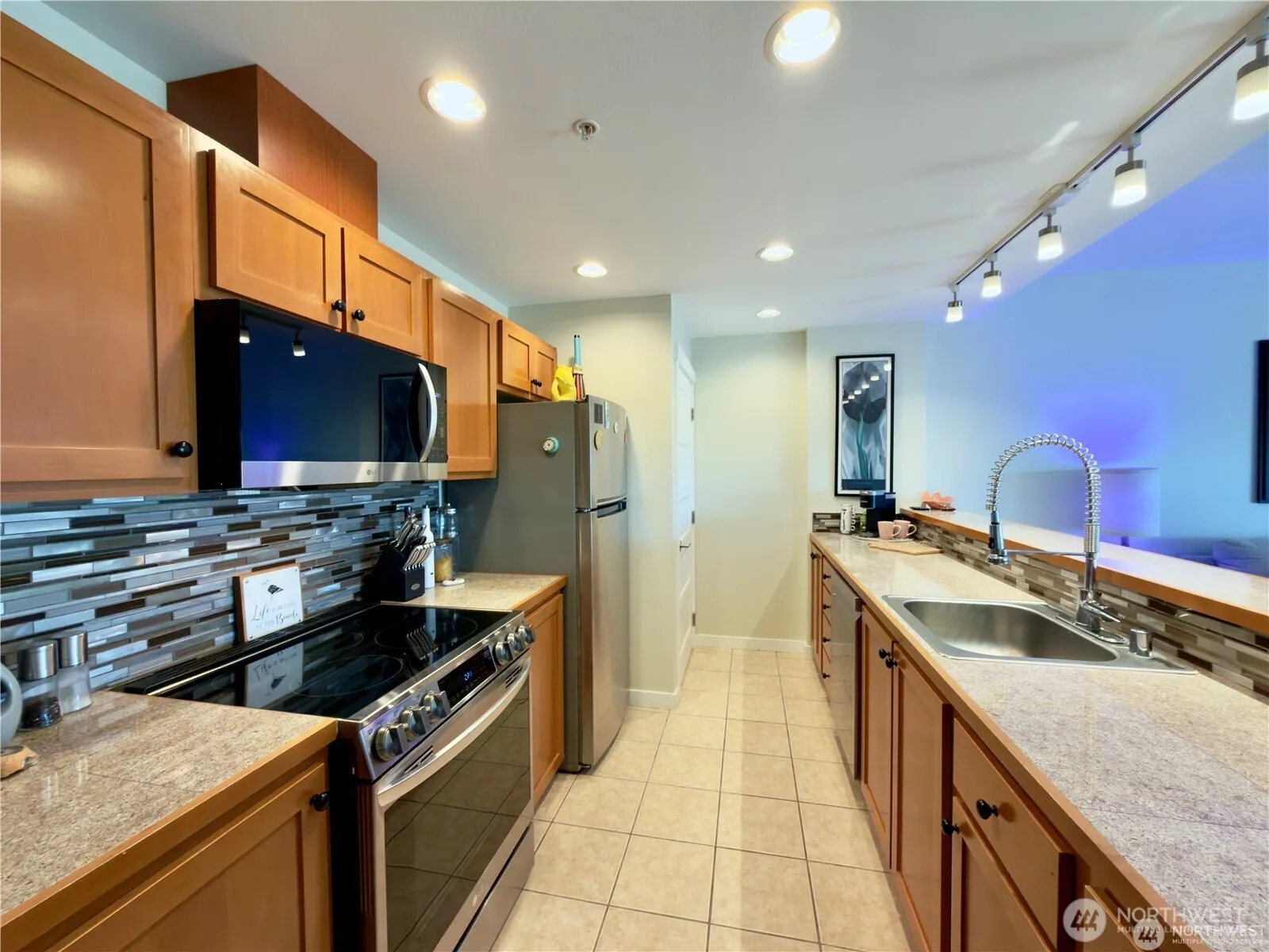 Property photo for 1307 Ocean Shores Boulevard Sw #n12, Ocean Shores photo 4