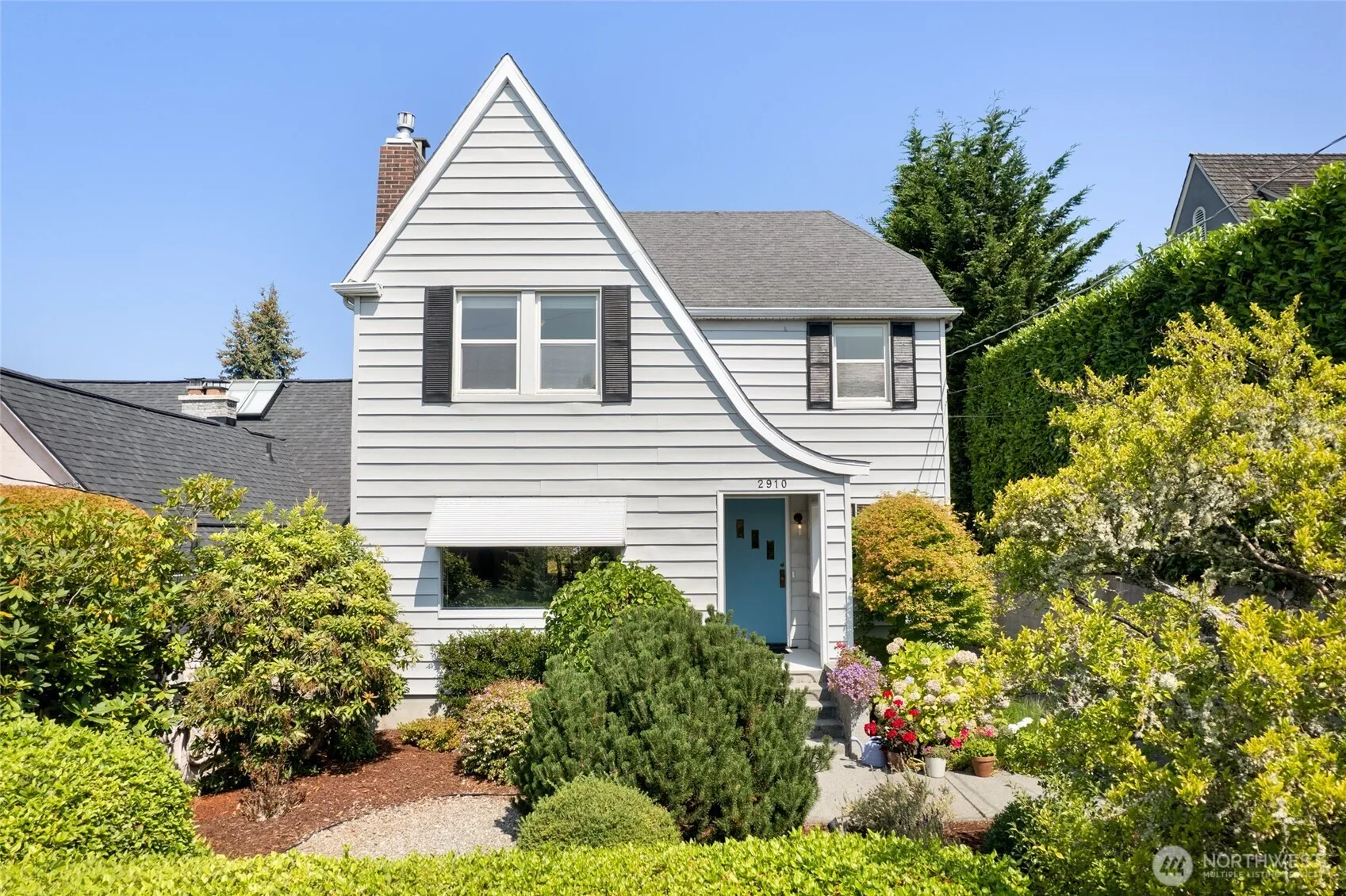 Property photo for 2910 W Crockett Street, Seattle