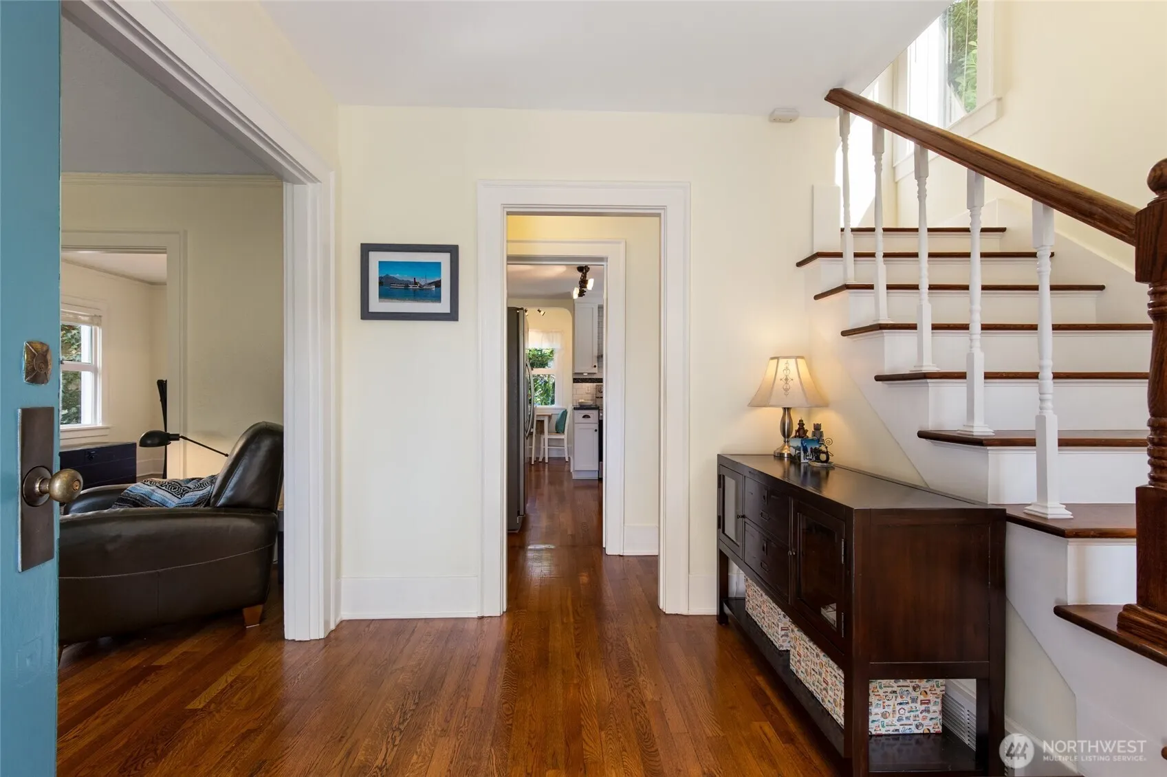 Property photo for 2910 W Crockett Street, Seattle photo 5
