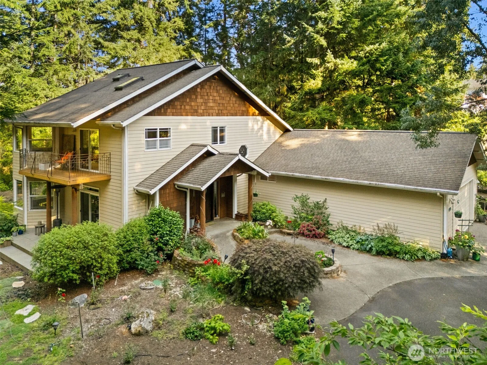 Property photo for 4648 D Milluhr Drive Ne, Olympia