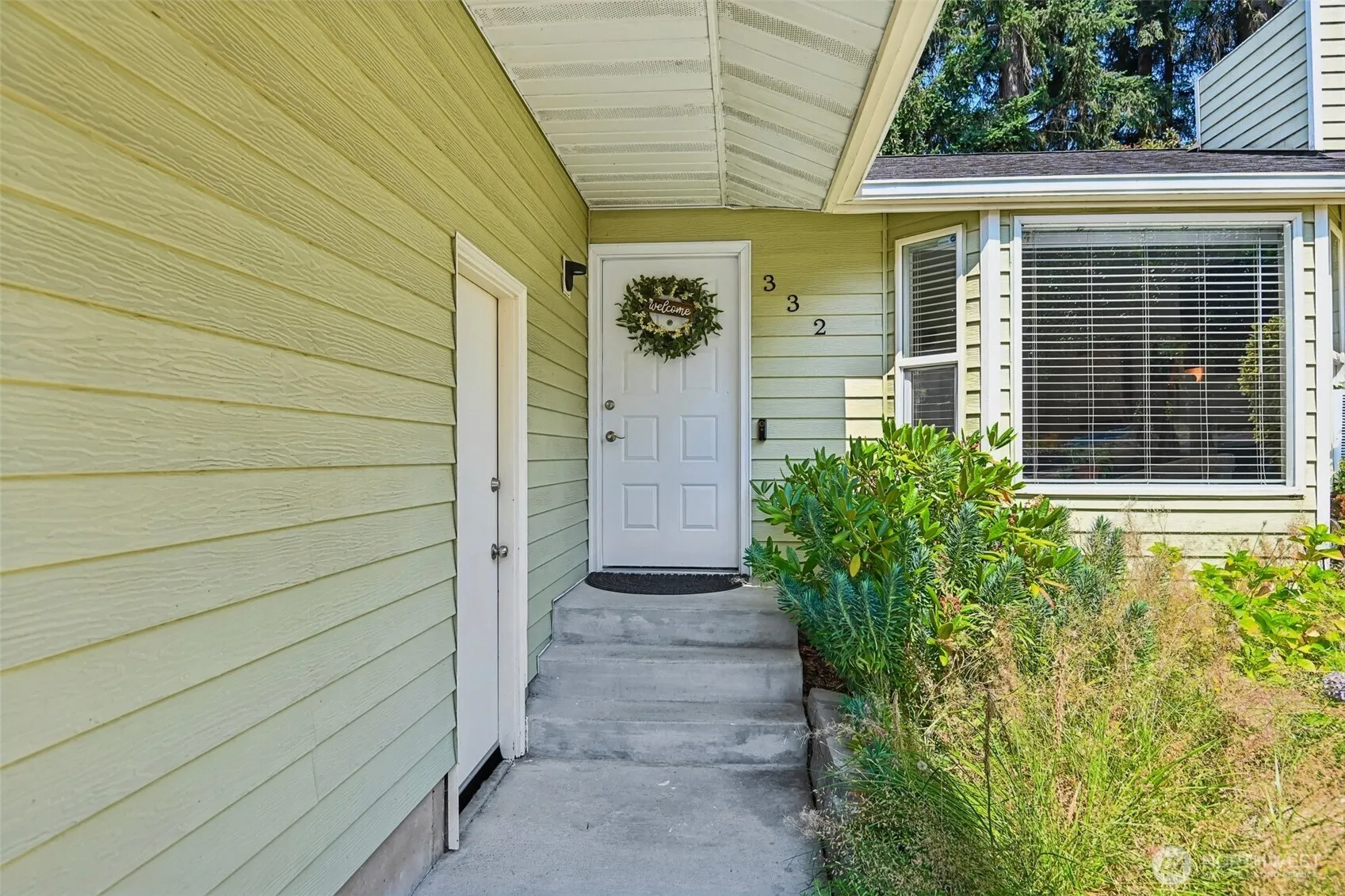Property photo for 332 S 314th Place, Federal Way photo 3