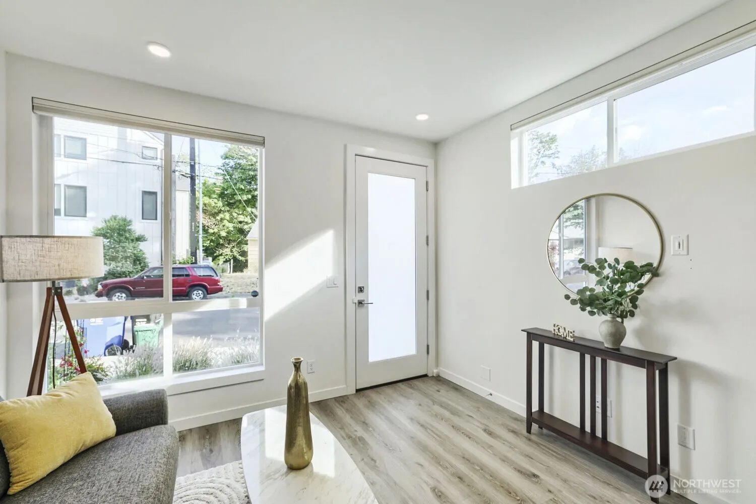Property photo for 10413 Alderbrook Place Nw, Seattle photo 5