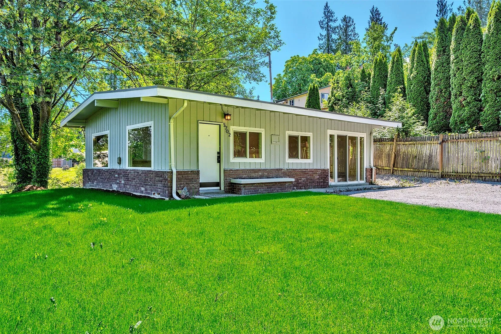 Property photo for 5700 212th Street Sw, Mountlake Terrace photo 4