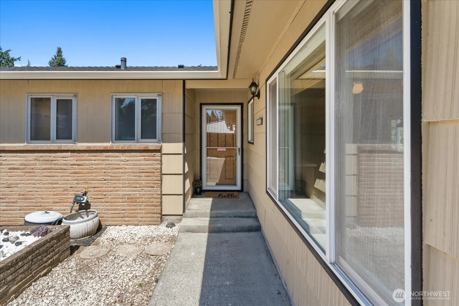 Property photo for 1016 S 203rd Street, Des Moines photo 4