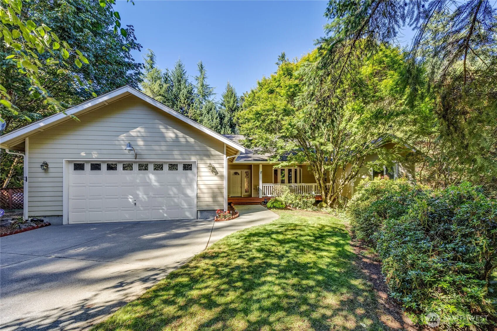 Property photo for 17523 Maple Hill Avenue Ne, Poulsbo