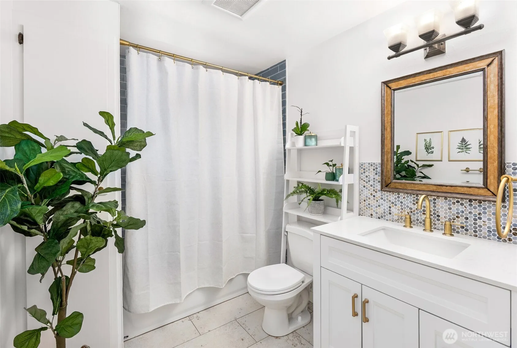 Property photo for 8300 Ne 146th Street, Kenmore photo 5