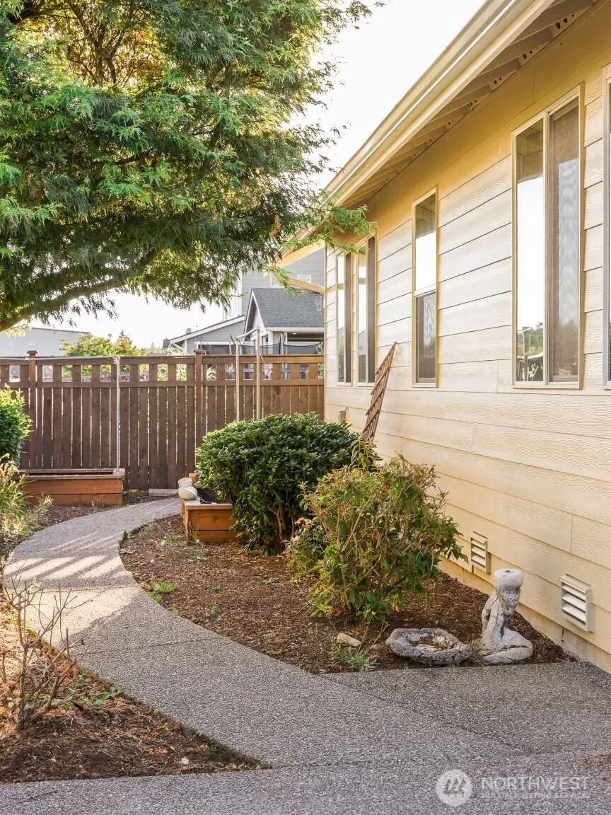 Property photo for 1321 89th Avenue Se, Tumwater photo 2