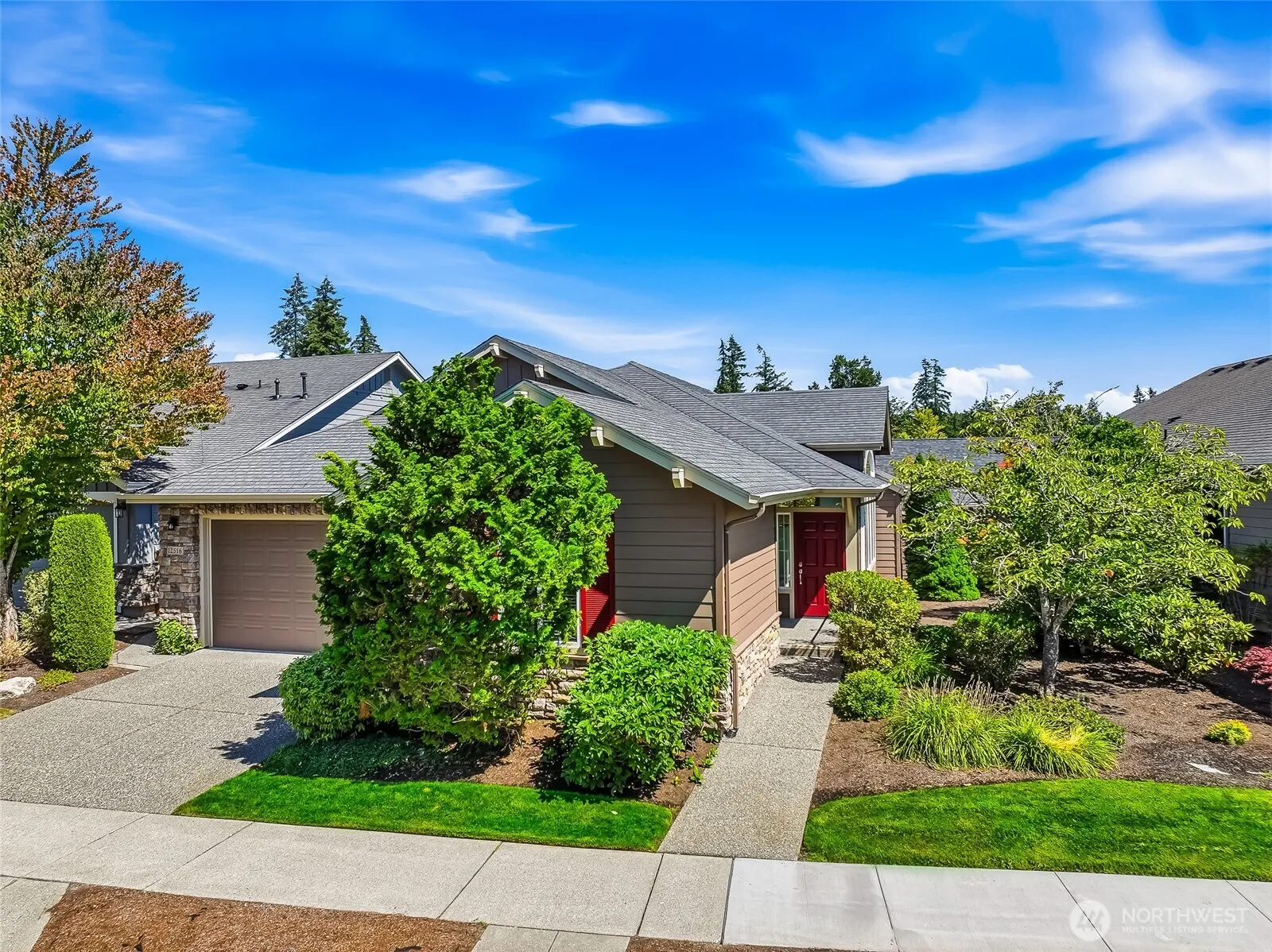Property photo for 12516 231st Avenue Ne, Redmond photo 2