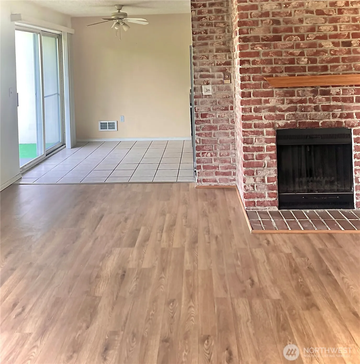 Property photo for 1020 S 230th Street #a303, Des Moines photo 5