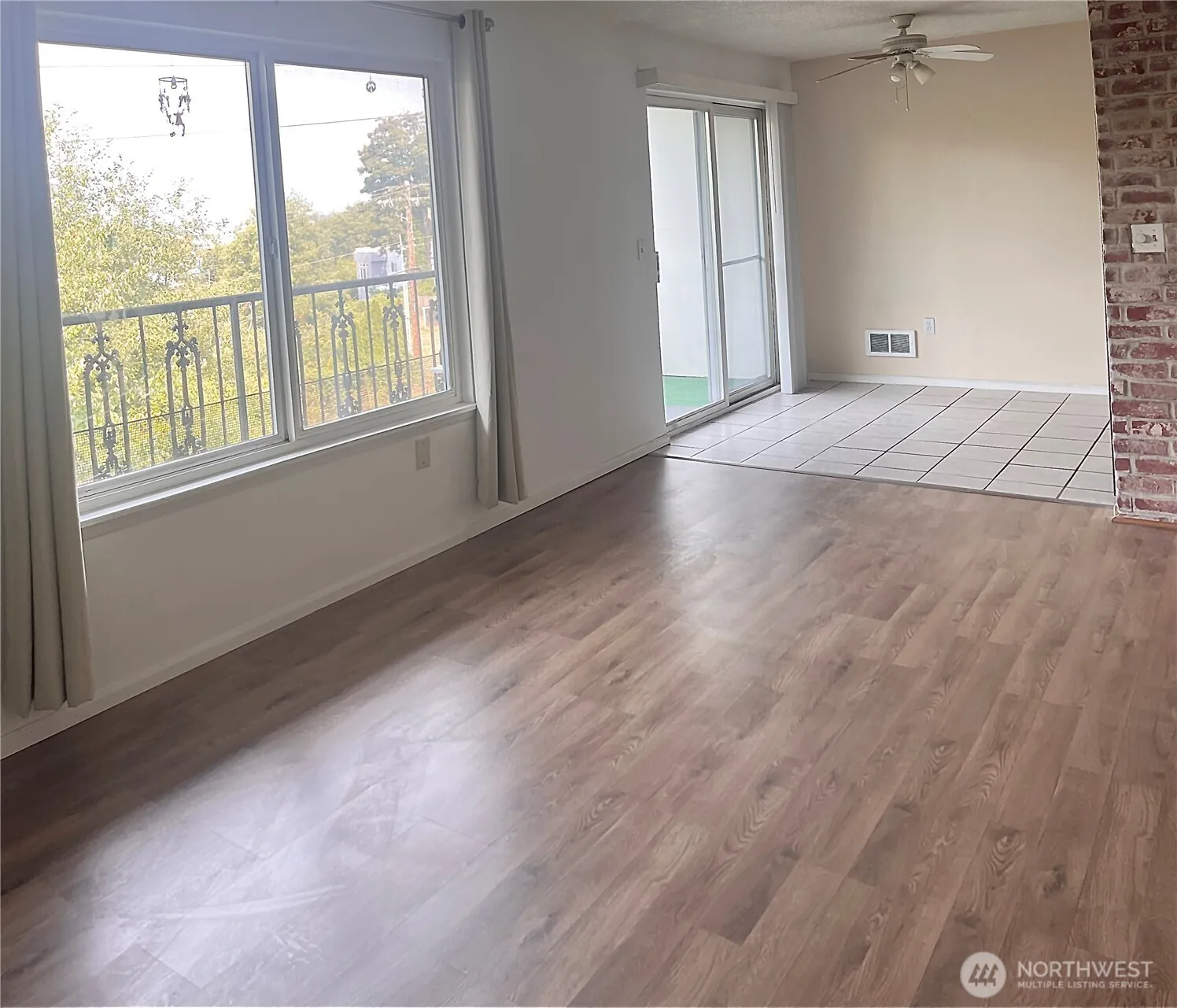 Property photo for 1020 S 230th Street #a303, Des Moines photo 4