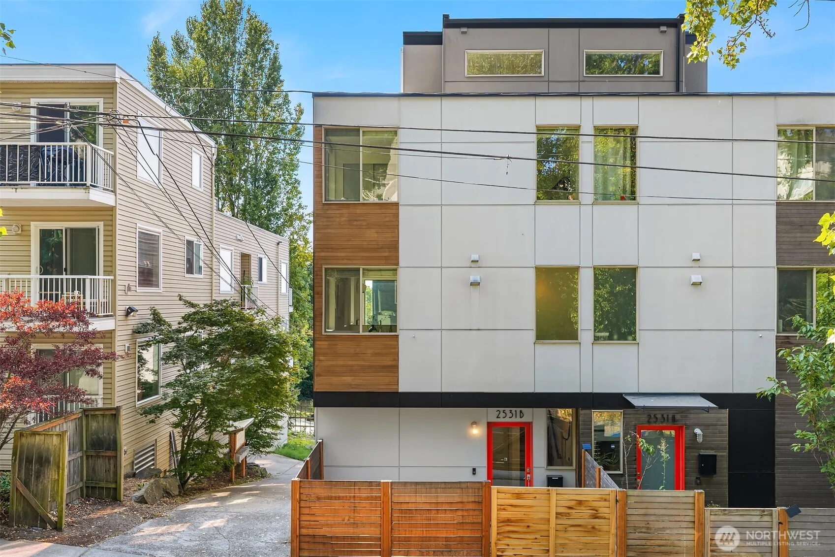 Property photo for 2531 13th Avenue S #b, Seattle