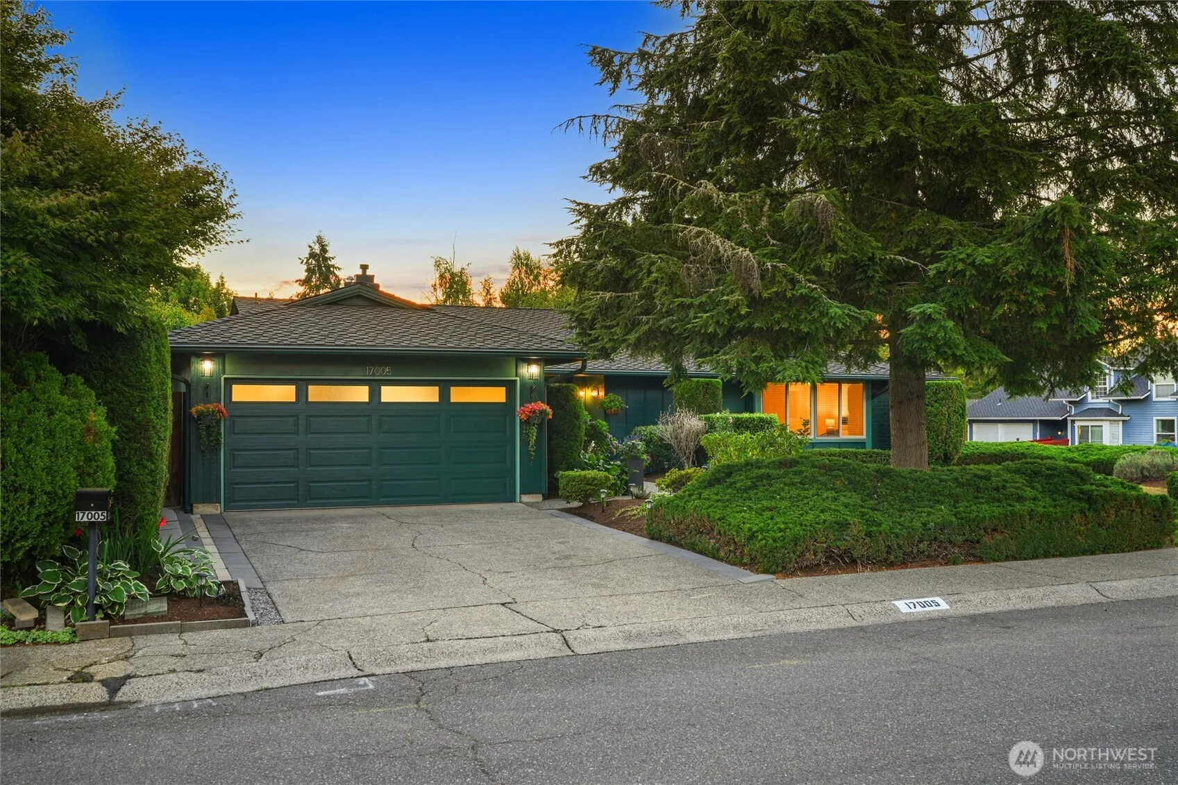Property photo for 17005 159th Place Se, Renton photo 2