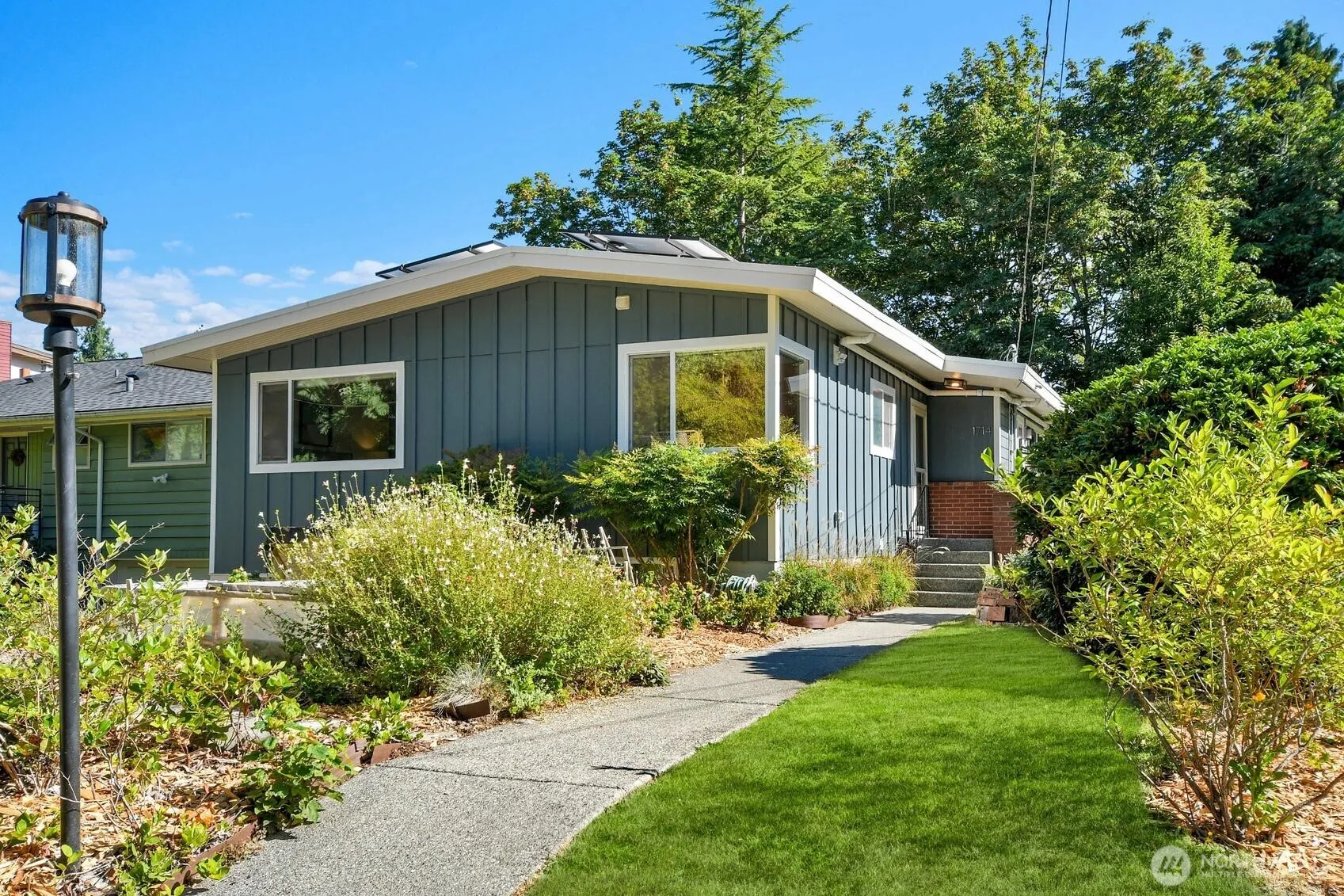 Property photo for 1714 Ne Brockman Place, Seattle